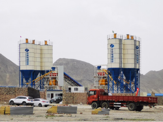 水电三局阿图什--2HZS90混凝土搅拌站
