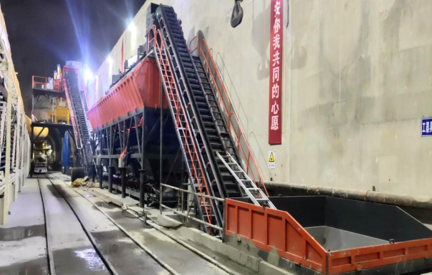 湖北十堰HZS90混凝土隧道站