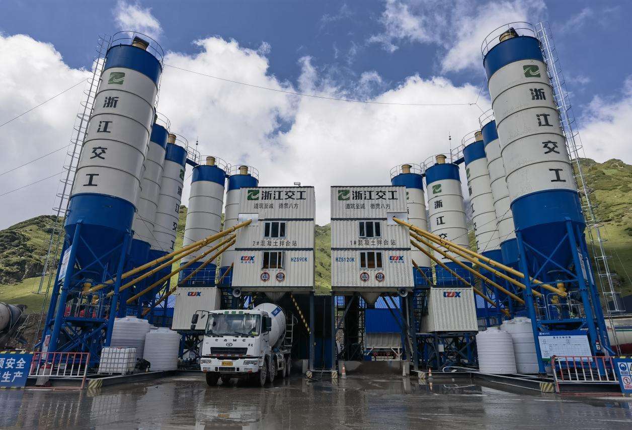 HZS120K免基础集装箱混凝土搅拌站