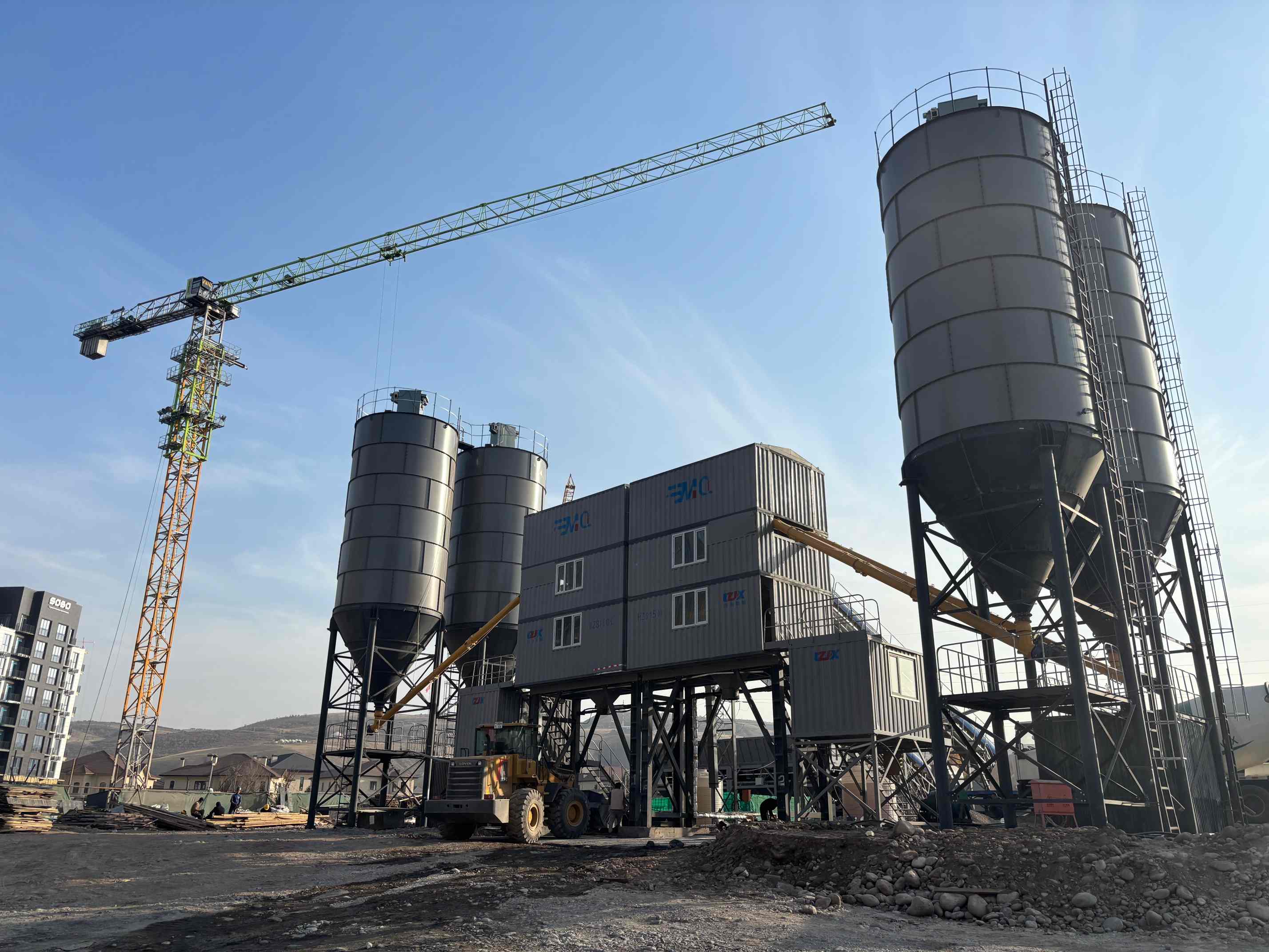 出口——吉尔吉斯斯坦双HZS150站调试配比进行中